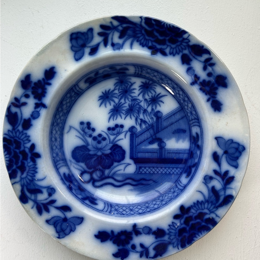 Vintage flow blue dinner plate pottery Oriental 1830-1859 Samuel Acolt England